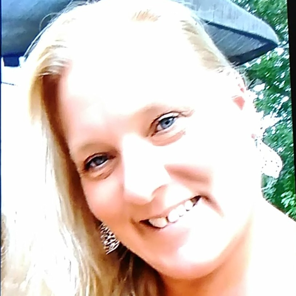 Meet your Posher, Debra